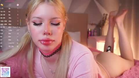  Lina online show from 04-19-26, 08:00