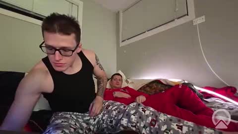 Snapshot of walkerbrett chatting on 11-03-25, 07:53 walkerbrett online show from 11-03-25, 07:53