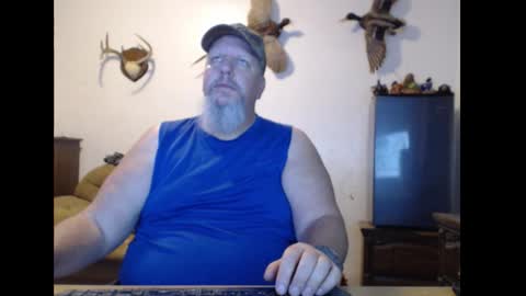 walkingbird online show from 10-31-25, 11:28