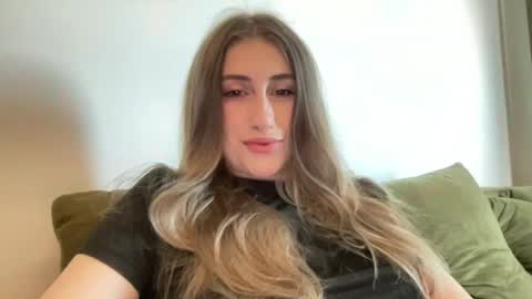 walkiria19 online show from 06-19-26, 05:01