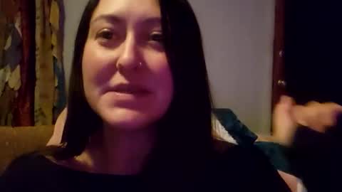 Snapshot of walnut4u chatting on 01-13-25, 02:18 Walnut4u online show from 01-13-25, 02:18