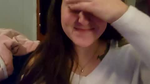 Snapshot of walnut4u chatting on 01-23-25, 07:54 Walnut4u online show from 01-23-25, 07:54