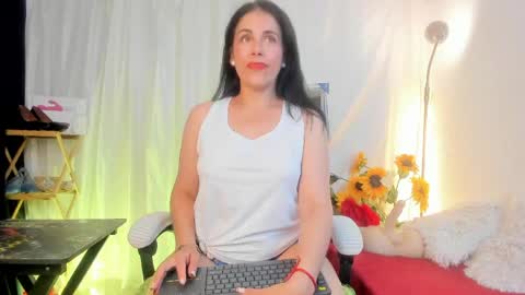 Wanda online show from 04-26-26, 02:15