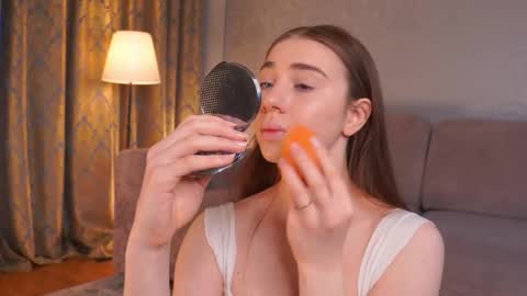 hello guys im Lilian online show from 02-24-26, 03:15