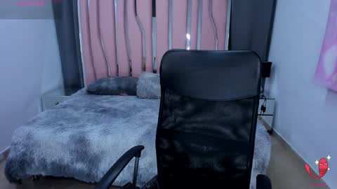 Snapshot of wandaxs69 chatting on 02-03-25, 07:00 wanda online show from 02-03-25, 07:00