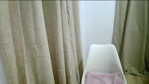 wangi_wangi online show from 11-28-25, 03:58