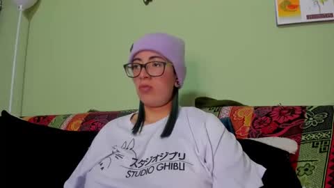 Snapshot of waningrosee chatting on 02-12-25, 04:22 Waningrose Lu online show from 02-12-25, 04:22