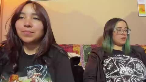 Snapshot of waningrosee chatting on 09-13-25, 02:44 Waningrose Lu online show from 09-13-25, 02:44