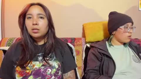 Snapshot of waningrosee chatting on 09-23-25, 12:35 Waningrose Lu online show from 09-23-25, 12:35