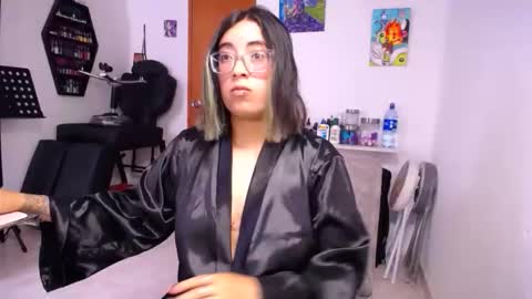 Snapshot of waningrosee chatting on 04-19-26, 03:11 Waningrose Lu online show from 04-19-26, 03:11