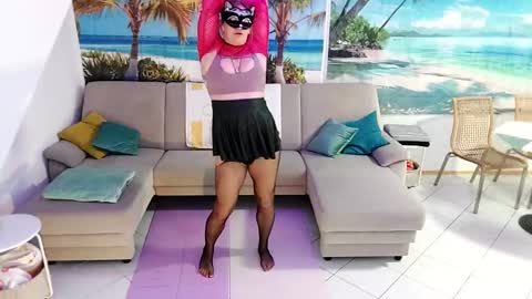 Snapshot of wannafeelitall chatting on 01-03-25, 06:46 Emilia inst online show from 01-03-25, 06:46