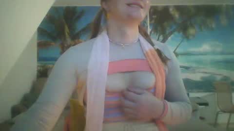 Snapshot of wannafeelitall chatting on 01-09-25, 04:39 Emilia inst online show from 01-09-25, 04:39