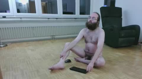 wantsahug online show from 12-14-25, 07:40