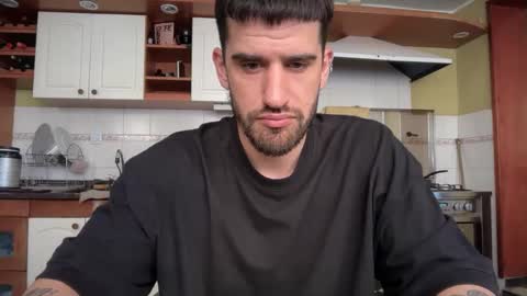 wearetwo online show from 11-11-25, 06:08