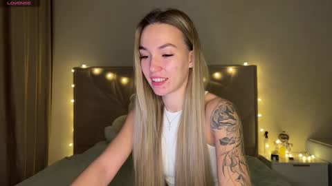 Snapshot of watergirl_ chatting on 01-20-25, 11:10 Im saving up for a new car help me online show from 01-20-25, 11:10