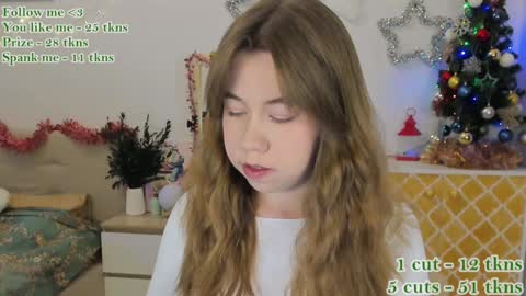 Snapshot of watermelon_sugar_ chatting on 12-24-24, 09:17 Tess Pls support me with Can we reach 155 my favorite number online show from 12-24-24, 09:17