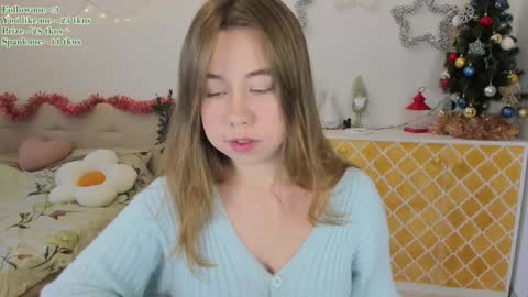 Snapshot of watermelon_sugar_ chatting on 01-17-25, 08:56 Tess Pls support me with Can we reach 155 my favorite number online show from 01-17-25, 08:56