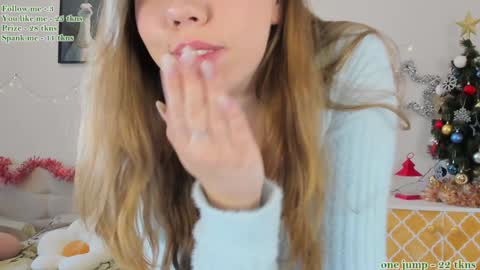 Snapshot of watermelon_sugar_ chatting on 01-17-25, 11:59 Tess Pls support me with Can we reach 155 my favorite number online show from 01-17-25, 11:59