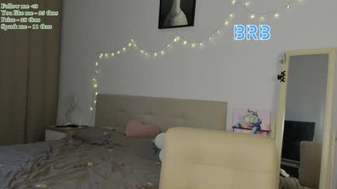 Snapshot of watermelon_sugar_ chatting on 01-22-25, 12:06 Tess Pls support me with Can we reach 155 my favorite number online show from 01-22-25, 12:06