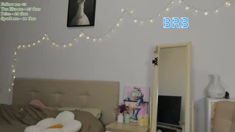 Snapshot of watermelon_sugar_ chatting on 01-24-25, 12:41 Tess Pls support me with Can we reach 155 my favorite number online show from 01-24-25, 12:41