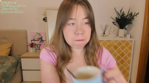 Snapshot of watermelon_sugar_ chatting on 02-14-25, 03:58 Tess Pls support me with Can we reach 155 my favorite number online show from 02-14-25, 03:58