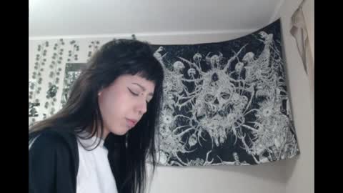 Mina online show from 04-29-26, 02:10