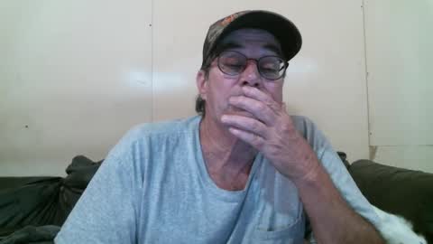 Snapshot of wbfarm chatting on 10-03-25, 01:57 WB Farm online show from 10-03-25, 01:57