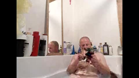 Snapshot of wcnmail24 chatting on 03-10-26, 06:51 wcnmail24 online show from 03-10-26, 06:51