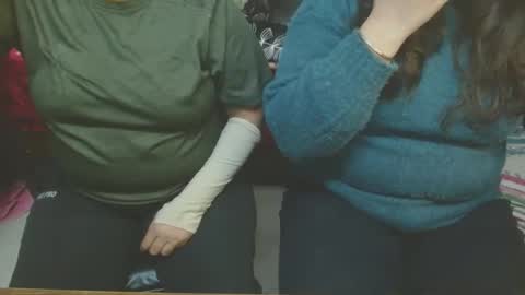 Snapshot of we_are_indian chatting on 12-21-24, 11:44 khushiwife kabirhubby kavyasexy gf online show from 12-21-24, 11:44