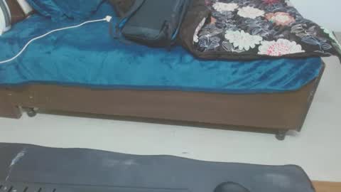 Snapshot of we_are_indian chatting on 12-30-24, 05:04 khushiwife kabirhubby kavyasexy gf online show from 12-30-24, 05:04