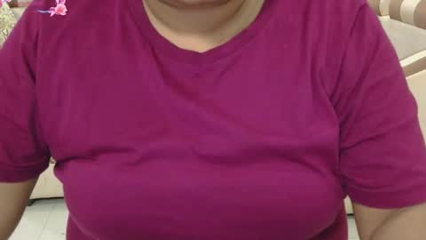 Snapshot of we_are_indian chatting on 10-07-25, 12:57 khushiwife kabirhubby kavyasexy gf online show from 10-07-25, 12:57