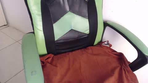 Trixie 3 online show from 01-17-26, 07:39