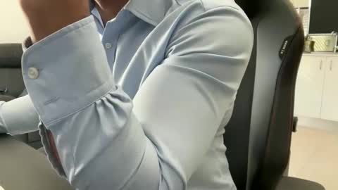 Weapon X online show from 04-15-26, 01:56