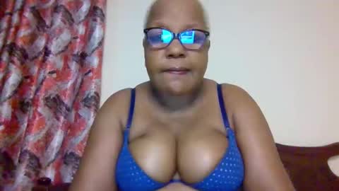 weaverbird25 online show from 03-02-26, 08:59