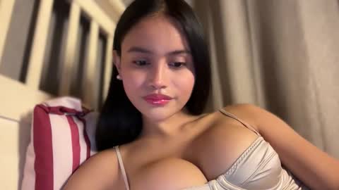 Maggie online show from 01-11-26, 02:55