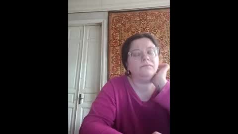 Marina online show from 04-25-26, 11:46