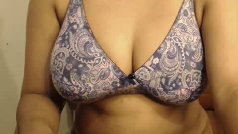 mina online show from 03-18-26, 08:45