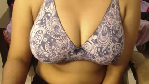 mina online show from 06-25-26, 08:02
