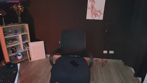 Wednesday   Please help me to reach 111 thumbs up online show from 02-09-25, 11:15