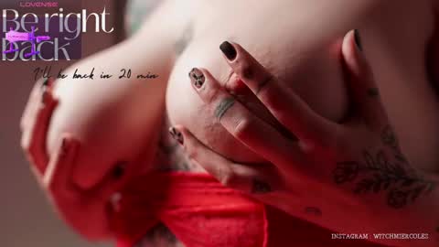 Wednesday   Please help me to reach 111 thumbs up online show from 03-06-25, 08:16