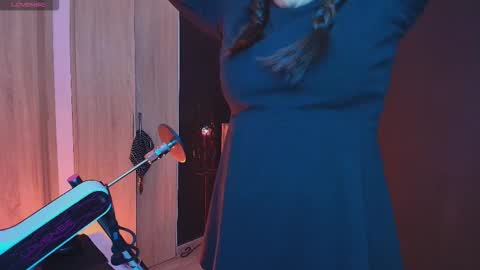 Wednesday   Please help me to reach 111 thumbs up online show from 09-14-25, 05:12