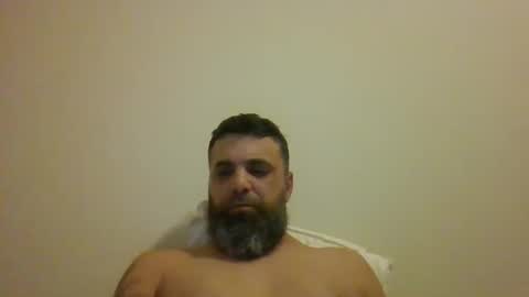 Snapshot of weezy210 chatting on 11-12-25, 10:52 Weezy online show from 11-12-25, 10:52