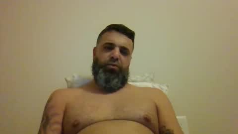 Snapshot of weezy210 chatting on 11-18-25, 12:05 Weezy online show from 11-18-25, 12:05