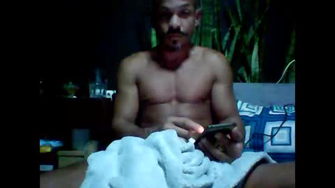 Snapshot of wellcrz chatting on 09-28-25, 01:44 wellcrz online show from 09-28-25, 01:44