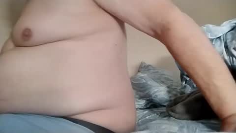 Snapshot of welldny chatting on 01-13-26, 06:35 welldny online show from 01-13-26, 06:35