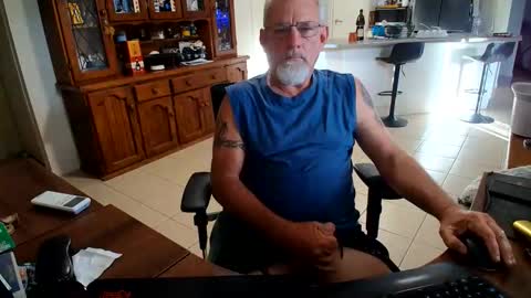 Wellhelloo online show from 03-24-26, 07:02