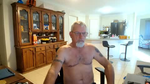 Snapshot of wellhelloo chatting on 06-16-26, 05:43 Wellhelloo online show from 06-16-26, 05:43