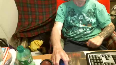 WOMEN MAKE MY COCK THROB online show from 06-06-26, 08:35