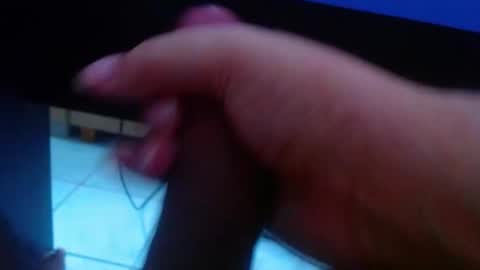 Snapshot of wellingtont chatting on 02-19-26, 06:15 wellingtont online show from 02-19-26, 06:15