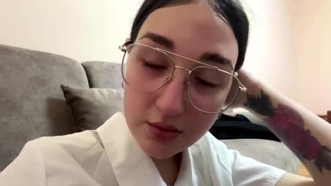 Snapshot of wendolynmusil chatting on 04-16-26, 02:07 Anna online show from 04-16-26, 02:07